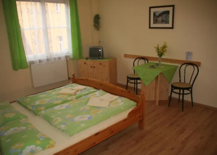 Ξενοδοχείο Chebsky Dvur - Egerlander Hof